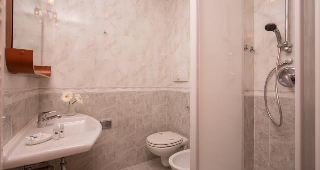 Bathroom in ECONOMY Room BEST WESTERN Blu Hotel Roma