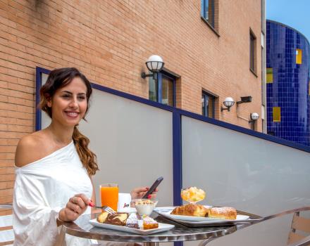 Terrasse doppelt Zimmer klassische BEST WESTERN Blu Hotel Roma