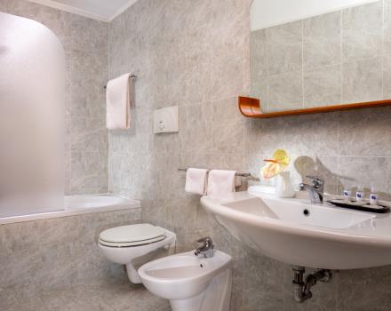 Bathroom in CLASSIC Room BEST WESTERN Blu Hotel Roma